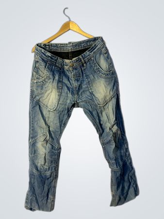 Blaue Denim-Jeans