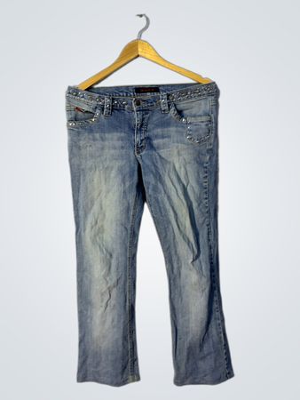 M.A.P.P. Damen verzierte Bootcut-Jeans