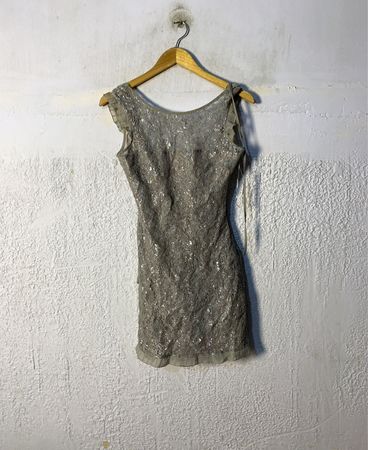 Lipsy Paillettenverziertes Mini-Kleid