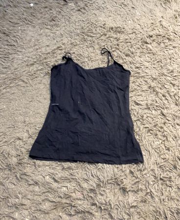 Schwarzes Spaghetti-Träger Tanktop