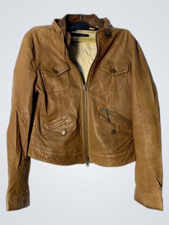 Damenbraune Lederjacke