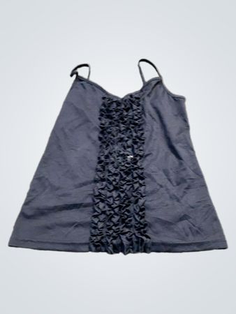 Graues Tanktop mit Rüschendetail
