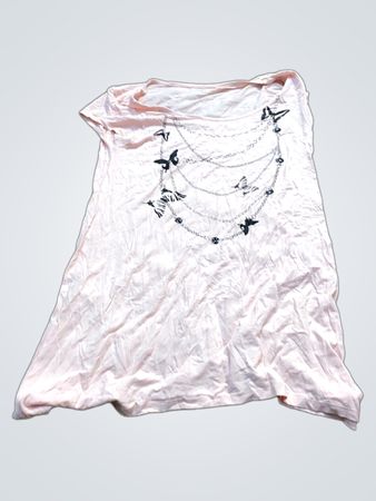 Rosa T-Shirt mit Schmetterlings- und Kettengrafik