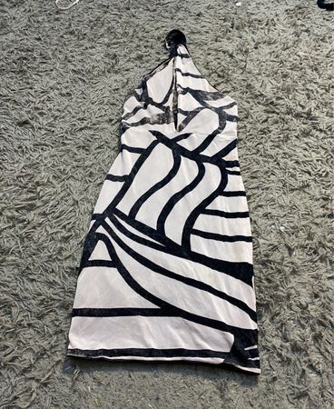 Halter Neck Kleid mit abstraktem Druck