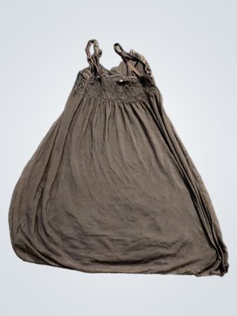 Braunes Spaghettiträgerkleid