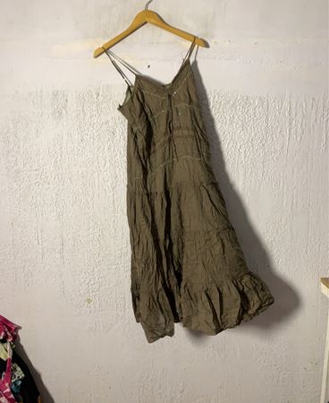 Ada Gatti Damen grünes gestuftes Kleid mit Verzierungen Größe M