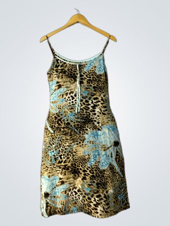 Leopardenmuster Slipkleid mit blauen Blumenakzenten