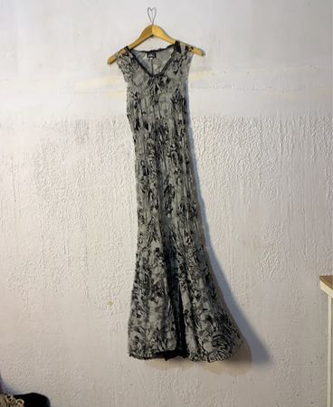 Jaik Damen Schwarzes und Graues Blumenmuster Maxi-Kleid Größe 40