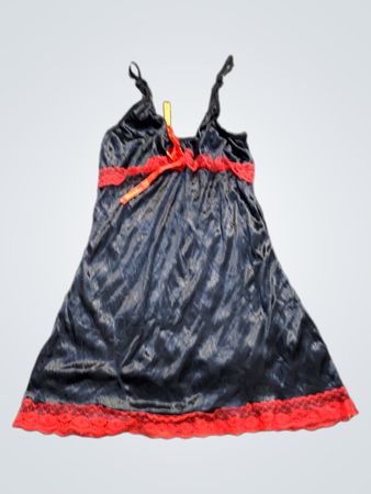 Schwarz und rot Spitzenbesatz Kleid