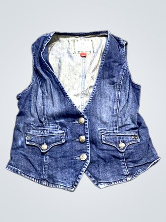 Esprit de corp. Denim Vest