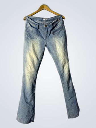 BEST Bootcut Light Wash Jeans