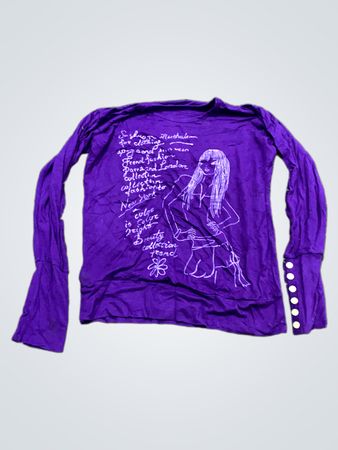 Lila Langarmshirt mit Skizze und Text
