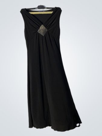 Schwarzes ärmelloses Kleid mit Verzierungen