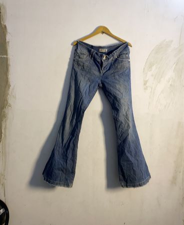 YMI ausgestellte Jeans