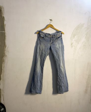 Silver Jeans Co. Flare Jeans