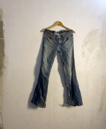 Guess Jeans