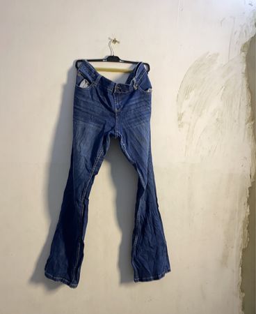 Blaue Denim-Jeans
