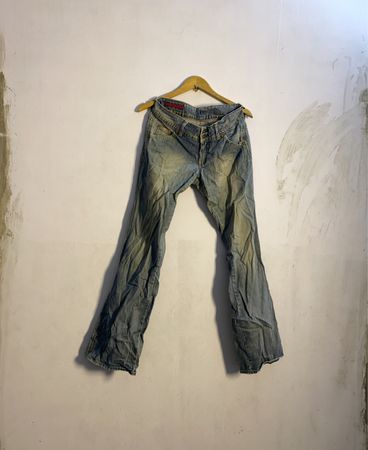Guess Damen Flare Jeans
