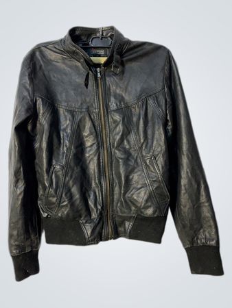 und mehr Lederjacke