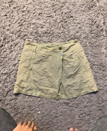khaki Rock