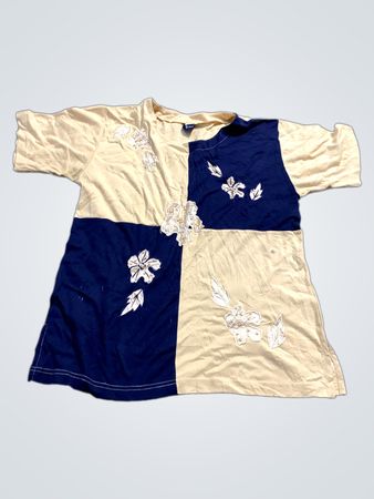 Sixth Sense Color Block T-Shirt mit floralen Applikationen