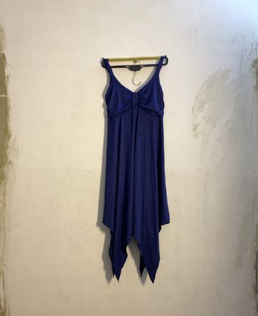 Blaues Taschentuch-Saumkleid