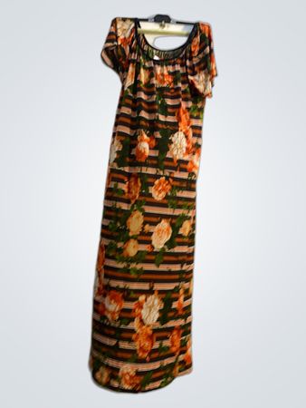 Maxikleid mit Blumenmuster