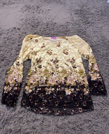 ALMO Floral Lace Long Sleeve Top