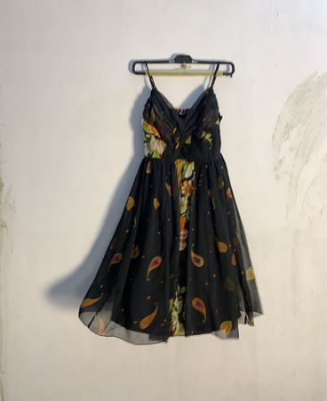 OKAY Schwarzes Paisley- und Blumenmuster Spaghettiträgerkleid