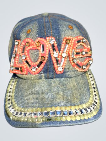 Denim-Cap mit "LOVE"-Verzierung