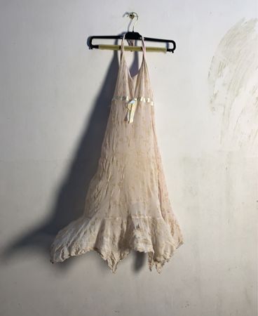 Rosa Neckholderkleid mit Floral Muster