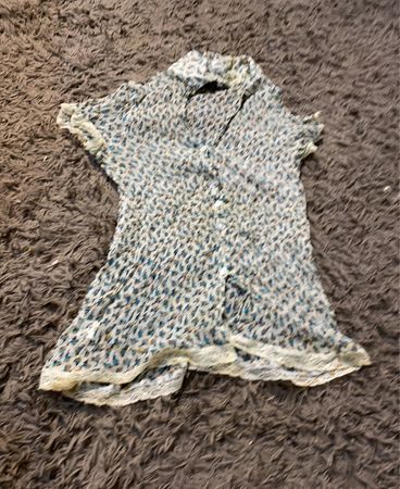 Denny Rose Damen Transparente Blütenmuster Button-Up Hemd