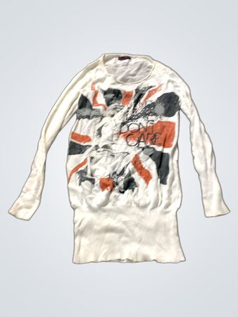 Weißer Pullover mit langen Ärmeln und Union-Jack-Grafik