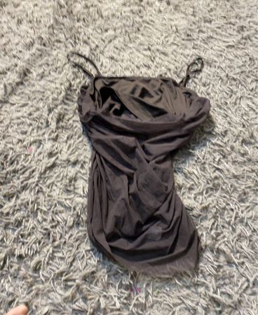 Rüschenträgerkleid