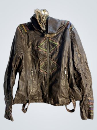 Faux-Lederjacke mit bestickten Details und Fellkragen