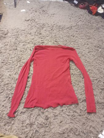 Rotes Langarmhemd