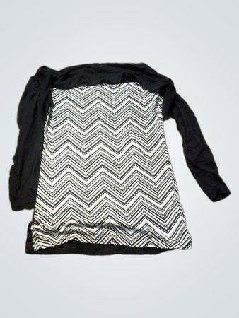 Schwarzer und weißer Zickzack-Print Langarmtop
