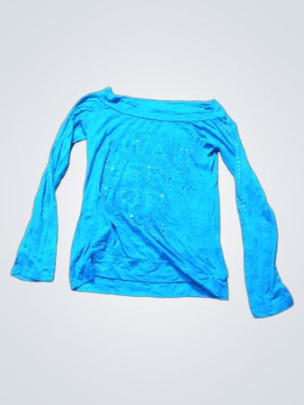 Blaues Langarmhemd mit Nieten