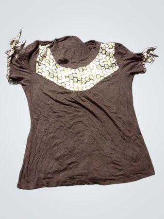 LOOKat Braunes T-Shirt mit Dekorativen Ärmeln