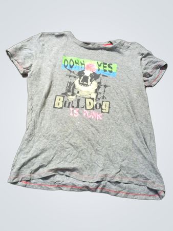 Graues T-Shirt mit "OOHH YES BULL DOG IS PUNK" Grafik