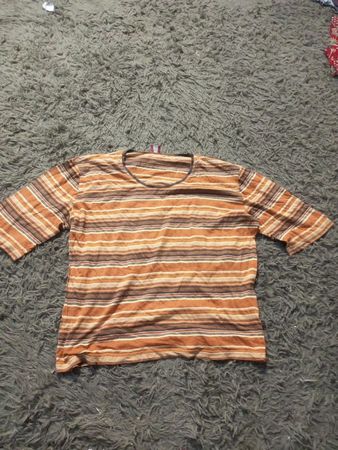 Gestreiftes T-Shirt