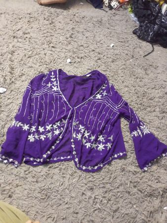 Lila Perlenbestickter Kimono