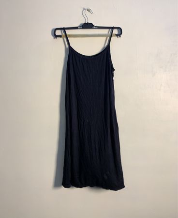Schwarzes Spaghettiträgerkleid