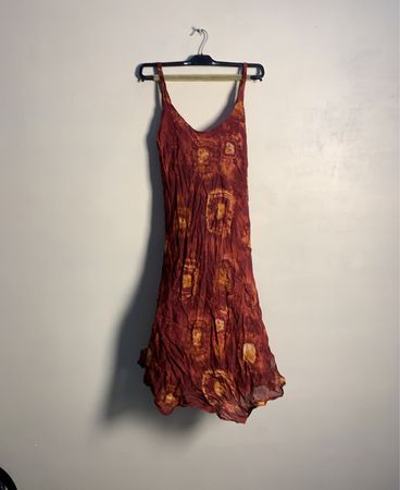 Rotes Tie-Dye-Spaghetti-Trägerkleid
