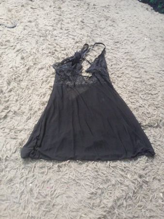 Chemise mit schwarzer Spitzenborte
