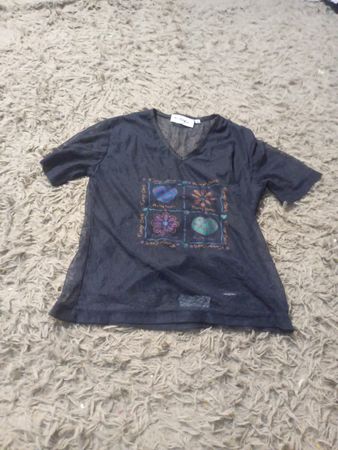 Visico Damen Durchsichtiges V-Ausschnitt T-Shirt mit Floralprint