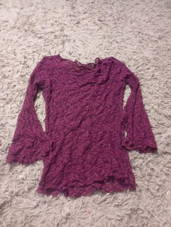 Lila Spitzen Glockenärmel Top