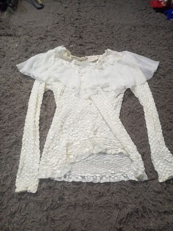Georges Gabriel White Textured Long Sleeve Top mit Rüschensaum