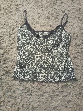 3Suisses Schwarze und Weiße Blumen Spitze Cami