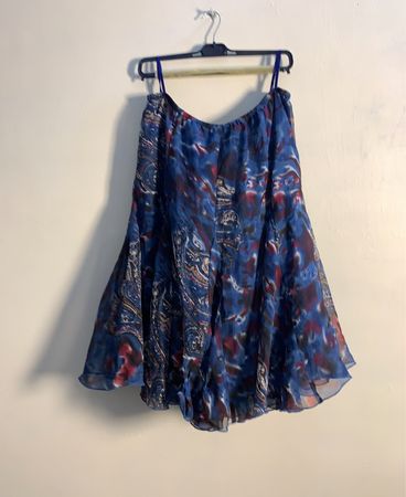 Blauer Rock mit Paisley-Druck